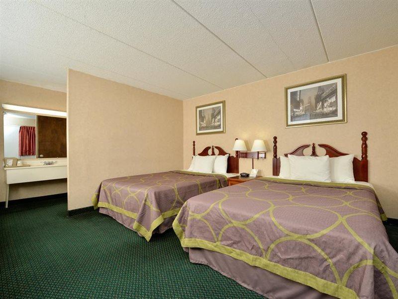 Days Inn By Wyndham Lenox Ma Экстерьер фото